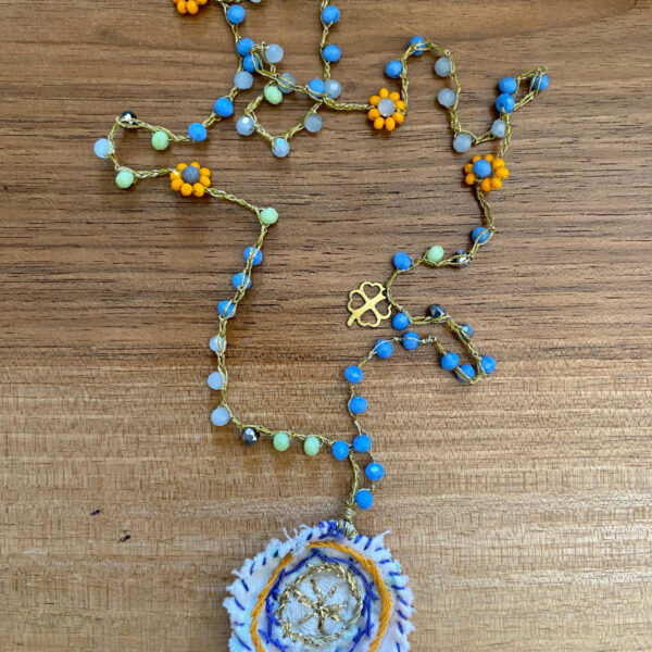 Collana Fiore di  Pezza Ricamato - immagine 2